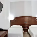 Tropical Отель