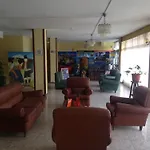 Отель Tropical