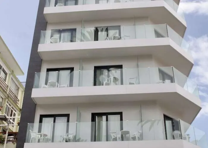 Ξενοδοχείο Tropical