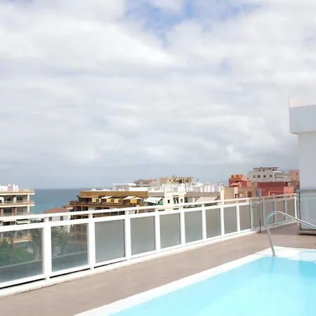 Tropical Hotel 3*