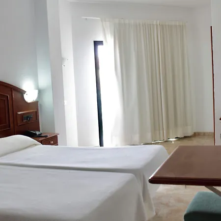 Tropical 3*