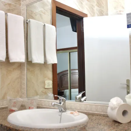 Tropical Puerto de la Cruz (Tenerife)